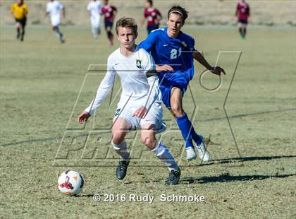 Thumbnail 2 in San Pasqual vs De La Salle photogallery.