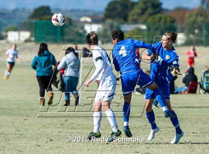 Thumbnail 3 in San Pasqual vs De La Salle photogallery.