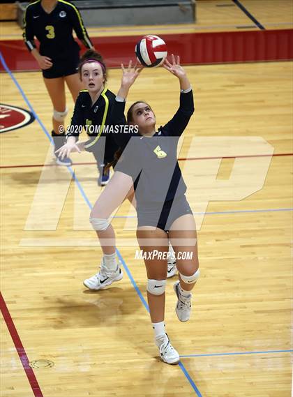 Thumbnail 2 in Carmel Christian @ Providence Day photogallery.