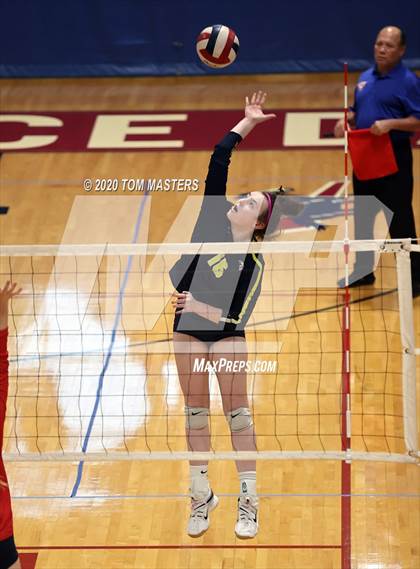 Thumbnail 1 in Carmel Christian @ Providence Day photogallery.