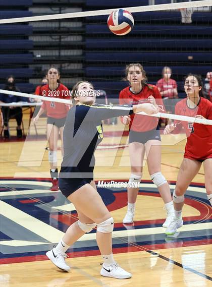 Thumbnail 2 in Carmel Christian @ Providence Day photogallery.