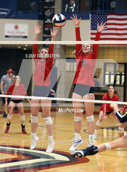 Thumbnail 3 in Carmel Christian @ Providence Day photogallery.