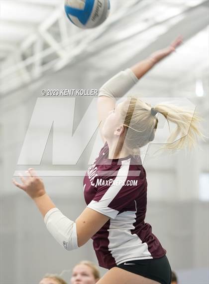 Thumbnail 2 in Grandville vs. Frankenmuth (Beast of the East) photogallery.