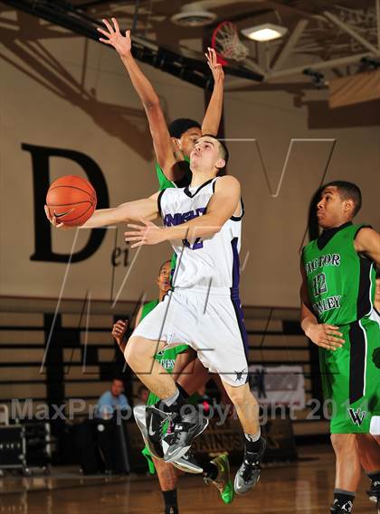 Thumbnail 2 in Shadow Hills vs. Victor Valley (MaxPreps Holiday Classic) photogallery.