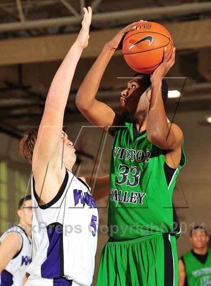 Thumbnail 2 in Shadow Hills vs. Victor Valley (MaxPreps Holiday Classic) photogallery.