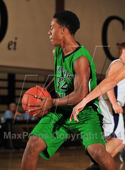 Thumbnail 2 in Shadow Hills vs. Victor Valley (MaxPreps Holiday Classic) photogallery.