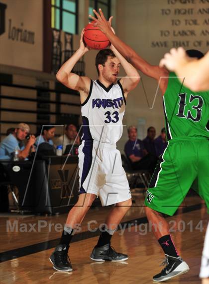 Thumbnail 2 in Shadow Hills vs. Victor Valley (MaxPreps Holiday Classic) photogallery.