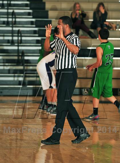 Thumbnail 3 in Shadow Hills vs. Victor Valley (MaxPreps Holiday Classic) photogallery.