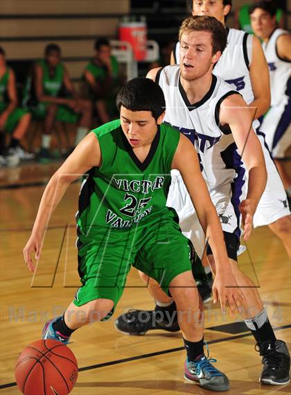 Thumbnail 1 in Shadow Hills vs. Victor Valley (MaxPreps Holiday Classic) photogallery.