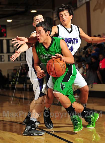 Thumbnail 2 in Shadow Hills vs. Victor Valley (MaxPreps Holiday Classic) photogallery.