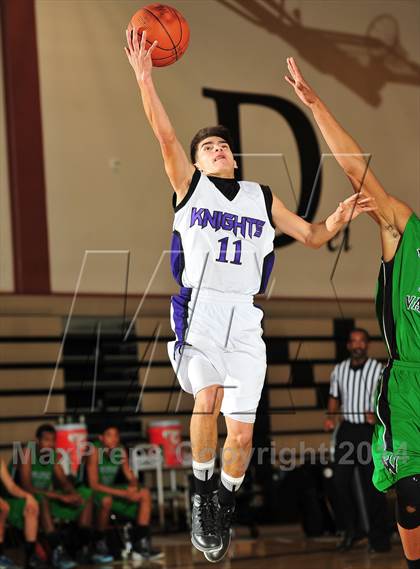 Thumbnail 3 in Shadow Hills vs. Victor Valley (MaxPreps Holiday Classic) photogallery.
