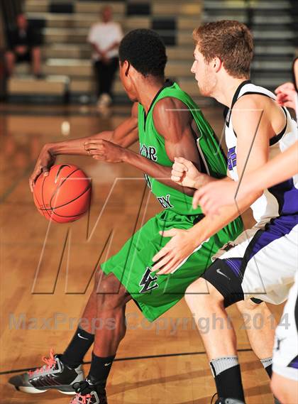 Thumbnail 1 in Shadow Hills vs. Victor Valley (MaxPreps Holiday Classic) photogallery.