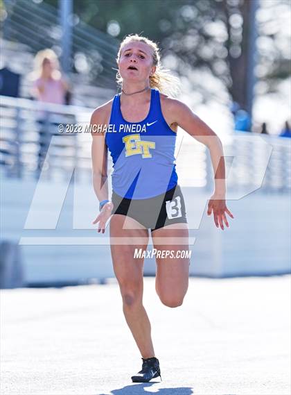 Thumbnail 3 in South Coast League Prelims photogallery.