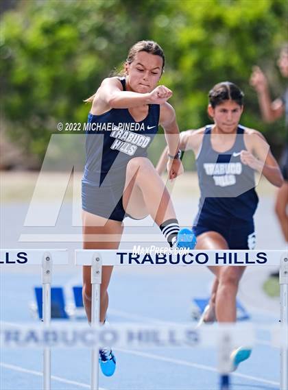 Thumbnail 1 in South Coast League Prelims photogallery.