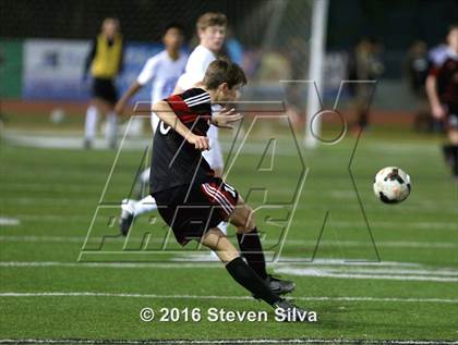 Thumbnail 3 in Brophy College Prep vs. Los Alamitos (21st Annual SoCal Classic) photogallery.