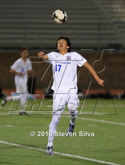 Thumbnail 3 in Brophy College Prep vs. Los Alamitos (21st Annual SoCal Classic) photogallery.