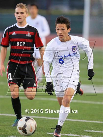 Thumbnail 3 in Brophy College Prep vs. Los Alamitos (21st Annual SoCal Classic) photogallery.