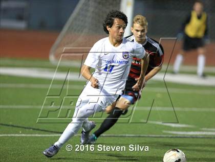Thumbnail 3 in Brophy College Prep vs. Los Alamitos (21st Annual SoCal Classic) photogallery.