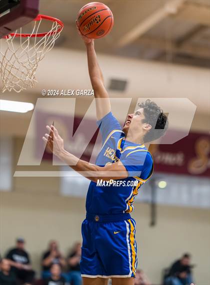 Thumbnail 3 in Alamo Heights vs. Winn (UIL Basketball 5A Region IV Bi-District) photogallery.