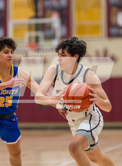 Thumbnail 3 in Alamo Heights vs. Winn (UIL Basketball 5A Region IV Bi-District) photogallery.