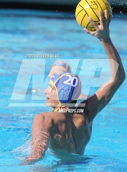 Thumbnail 2 in San Pasqual vs. University City (CIF SDS Division 3 Final) photogallery.