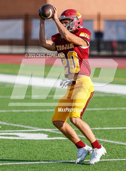 Thumbnail 2 in Lassiter vs Woodland (scrimmage) photogallery.