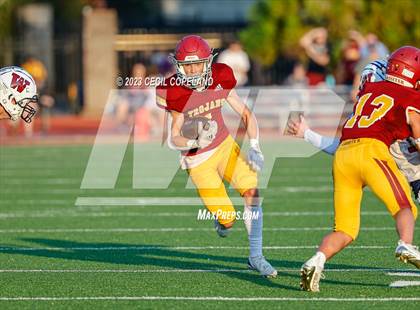 Thumbnail 1 in Lassiter vs Woodland (scrimmage) photogallery.