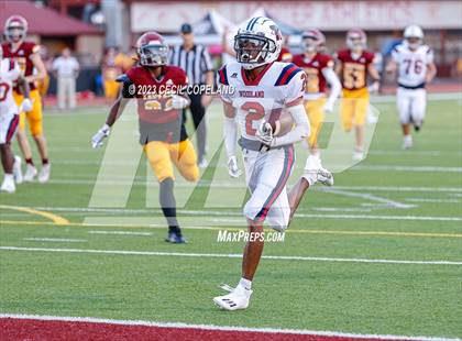 Thumbnail 3 in Lassiter vs Woodland (scrimmage) photogallery.