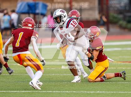 Thumbnail 2 in Lassiter vs Woodland (scrimmage) photogallery.