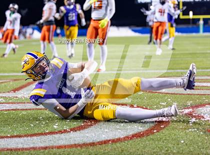 Thumbnail 2 in Anderson @ Avon (OHSAA D2 Final) photogallery.