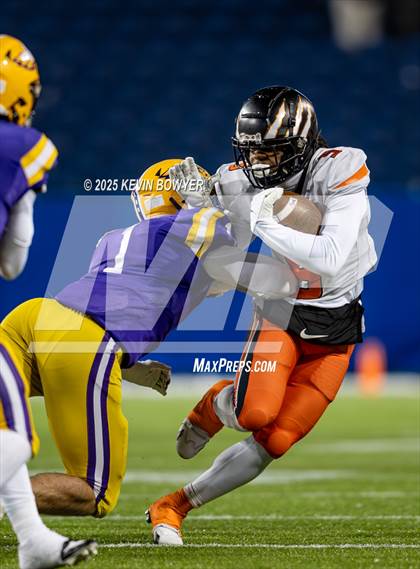 Thumbnail 2 in Anderson @ Avon (OHSAA D2 Final) photogallery.