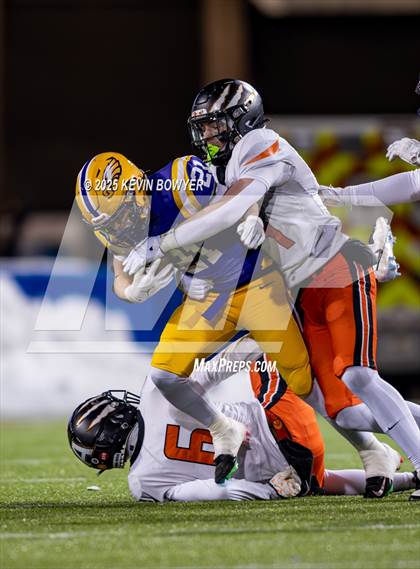 Thumbnail 1 in Anderson @ Avon (OHSAA D2 Final) photogallery.