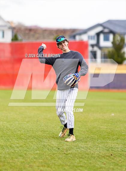 Thumbnail 3 in Payson vs. Olympus (Mustang Invitational) photogallery.