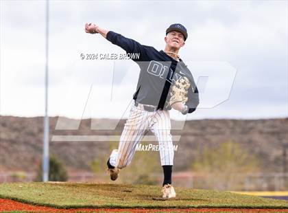 Thumbnail 2 in Payson vs. Olympus (Mustang Invitational) photogallery.