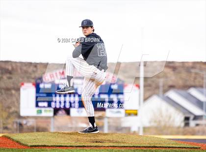 Thumbnail 3 in Payson vs. Olympus (Mustang Invitational) photogallery.