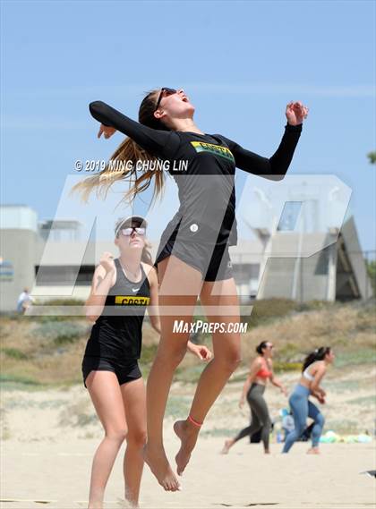 Thumbnail 3 in Mira Costa vs. Palisades (IBVL Southern Pacific Semifinal) photogallery.