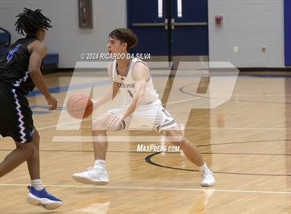 Thumbnail 1 in Deer Park vs. Marian photogallery.