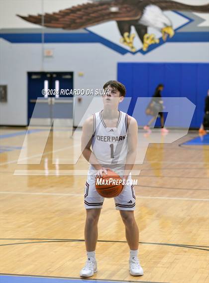 Thumbnail 2 in Deer Park vs. Marian photogallery.