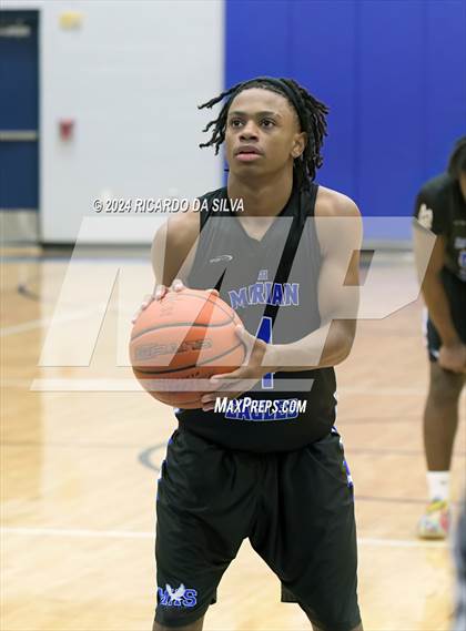 Thumbnail 1 in Deer Park vs. Marian photogallery.