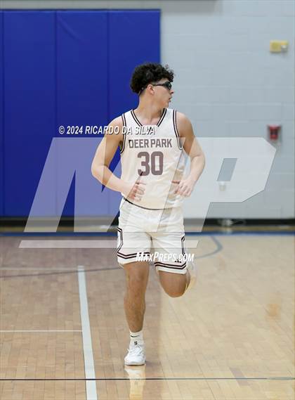 Thumbnail 3 in Deer Park vs. Marian photogallery.