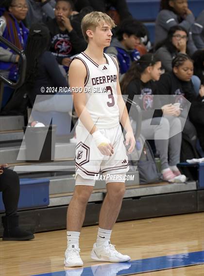 Thumbnail 3 in Deer Park vs. Marian photogallery.