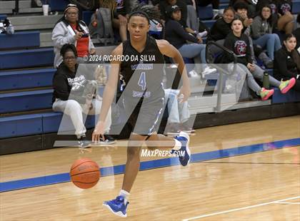 Thumbnail 3 in Deer Park vs. Marian photogallery.