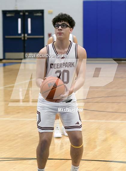 Thumbnail 2 in Deer Park vs. Marian photogallery.