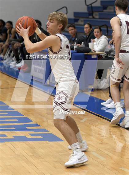 Thumbnail 3 in Deer Park vs. Marian photogallery.