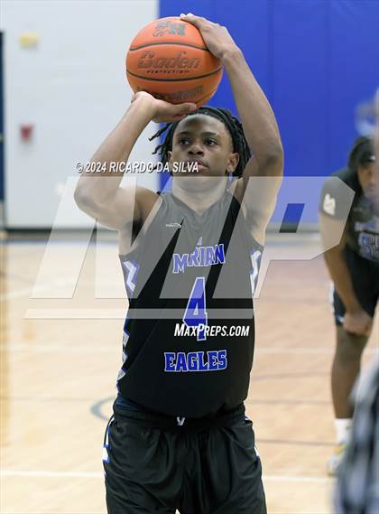 Thumbnail 2 in Deer Park vs. Marian photogallery.