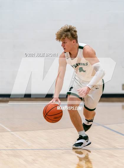 Thumbnail 2 in Covenant Christian vs Indianapolis Scecina Memorial (IHSAA 2A Sectional 1st Round) photogallery.