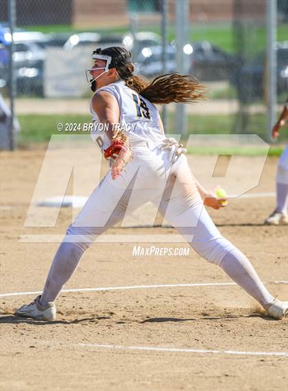 Thumbnail 2 in Northfield vs. Greeley West photogallery.