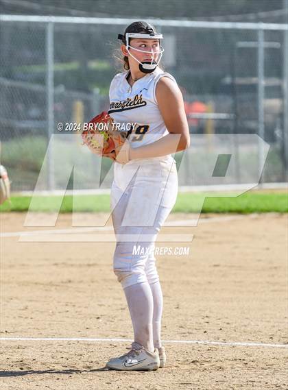 Thumbnail 3 in Northfield vs. Greeley West photogallery.
