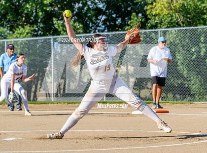 Thumbnail 3 in Northfield vs. Greeley West photogallery.