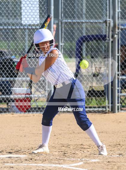 Thumbnail 2 in Northfield vs. Greeley West photogallery.
